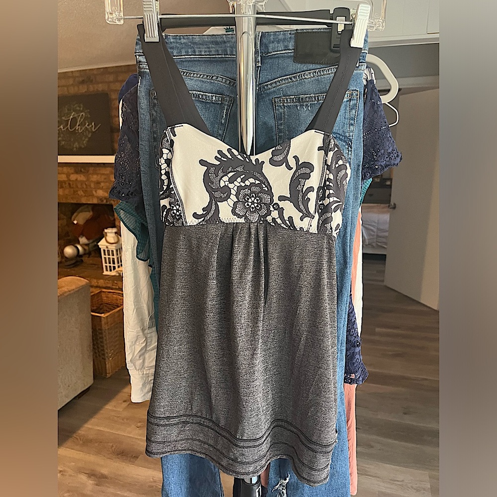 Lululemon tank EUC